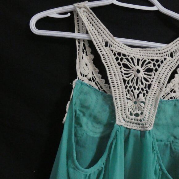 SEDUCTION | medium | Green Raceback Tank With Beige Floral Lace Crochet Upper - Picture 10 of 14
